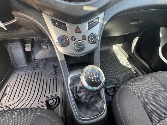 2014 Chevrolet Sonic LT Manual