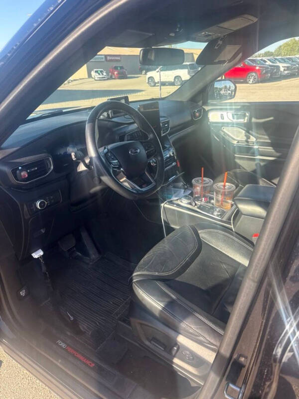 2022 Ford Explorer ST