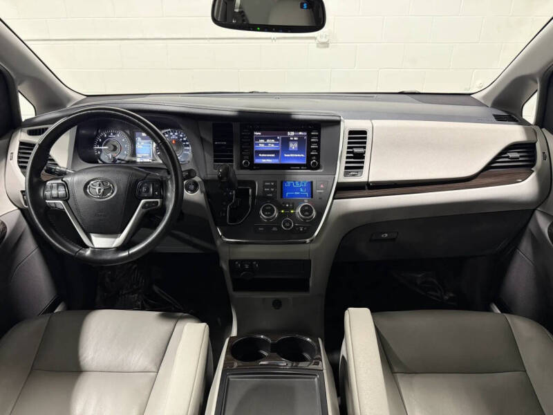 2018 Toyota Sienna