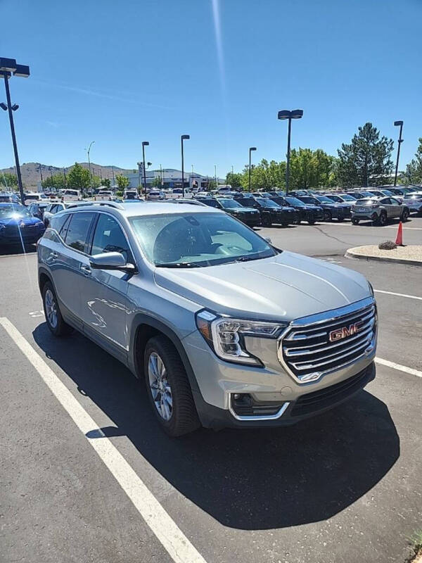 2023 GMC Terrain SLT