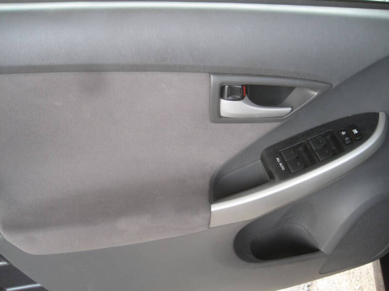 2011 Toyota Prius Two