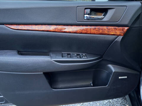 2011 Subaru Outback 2.5i Limited