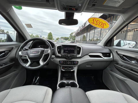 2022 GMC Terrain SLE