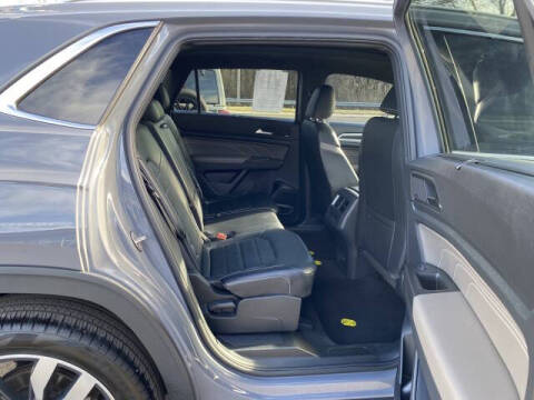 2022 Volkswagen Atlas Cross Sport V6 SEL Premium R-Line 4Motion