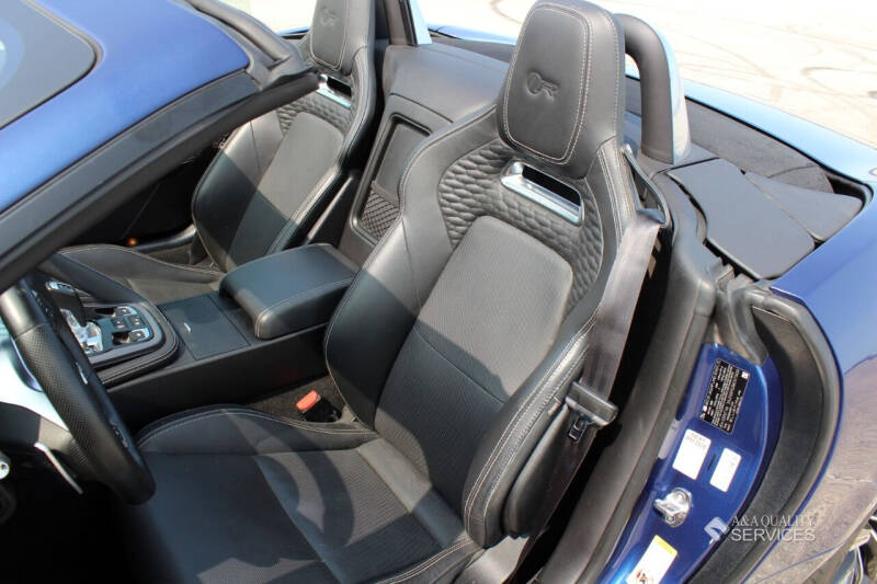 2021 Jaguar F-TYPE R