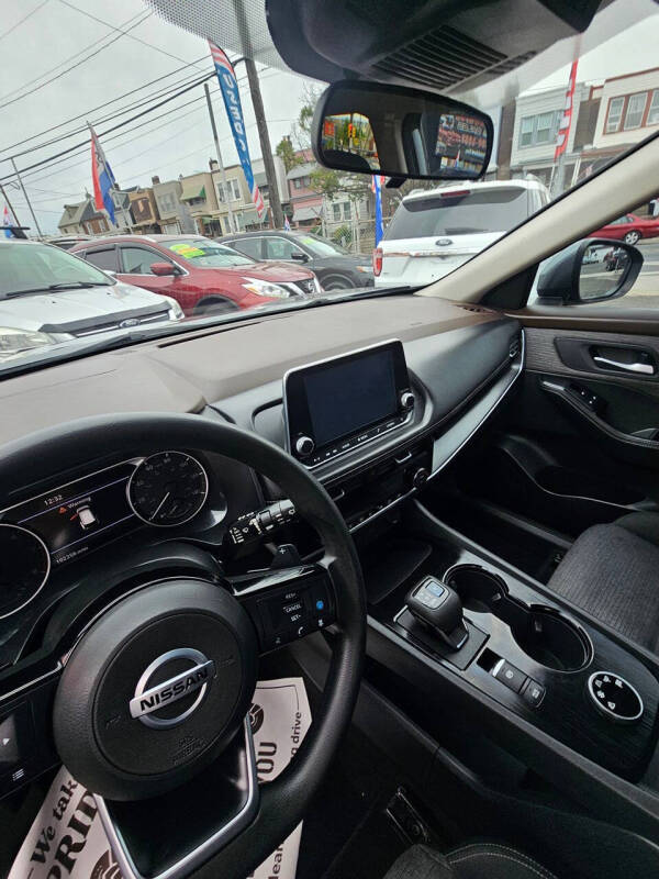 2021 Nissan Rogue SV