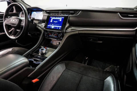 2022 Jeep Grand Cherokee L Altitude