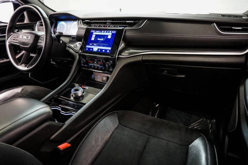 2022 Jeep Grand Cherokee L Altitude