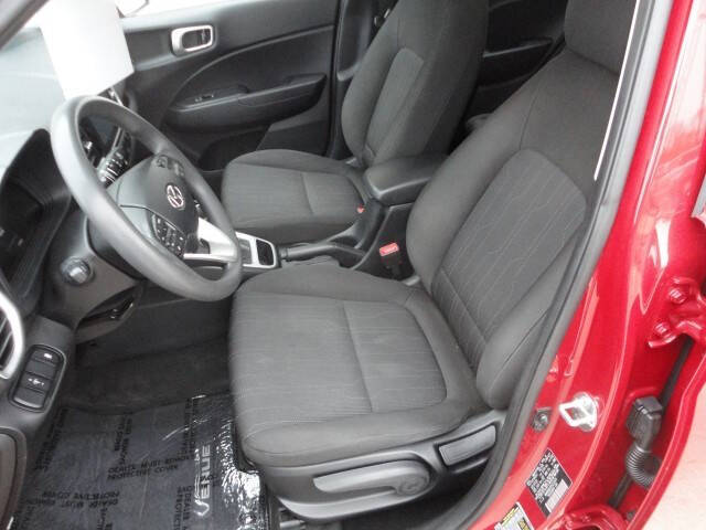 2023 Hyundai Venue SE