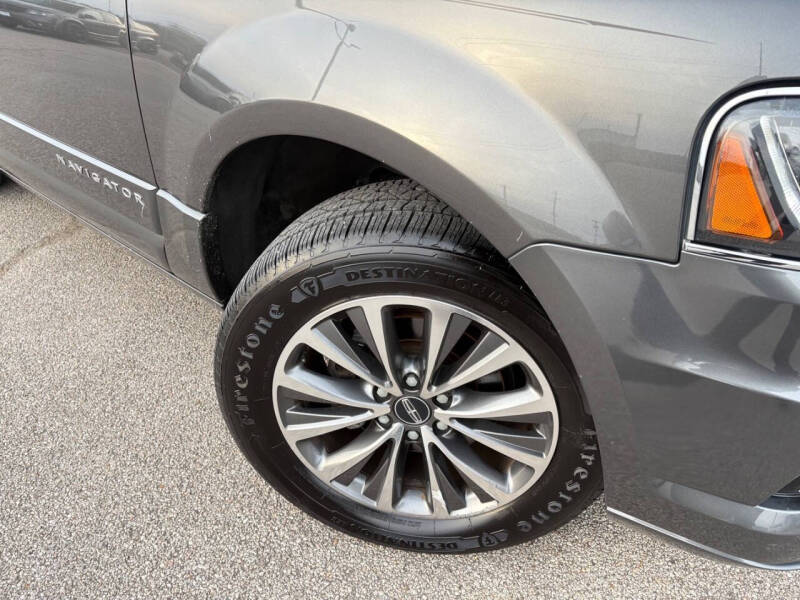 2016 Lincoln Navigator Select