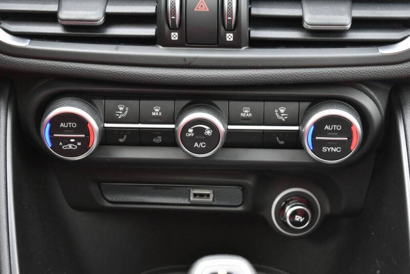 2025 Alfa Romeo Giulia