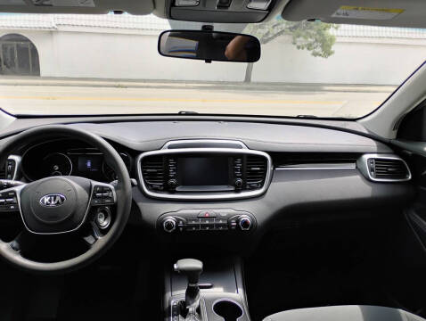 2019 Kia Sorento L