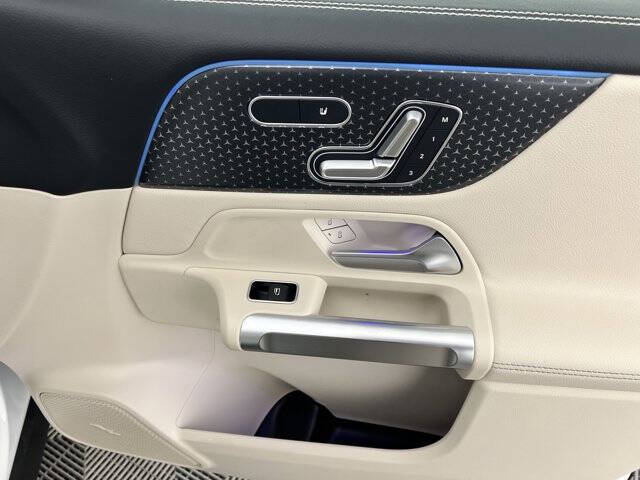 2025 Mercedes-Benz GLB GLB 250