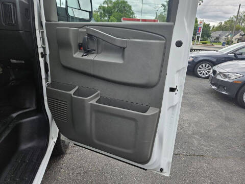 2021 Chevrolet Express 2500