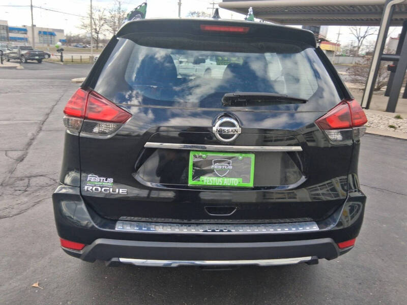 2017 Nissan Rogue S