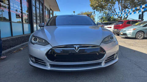 2012 Tesla Model S