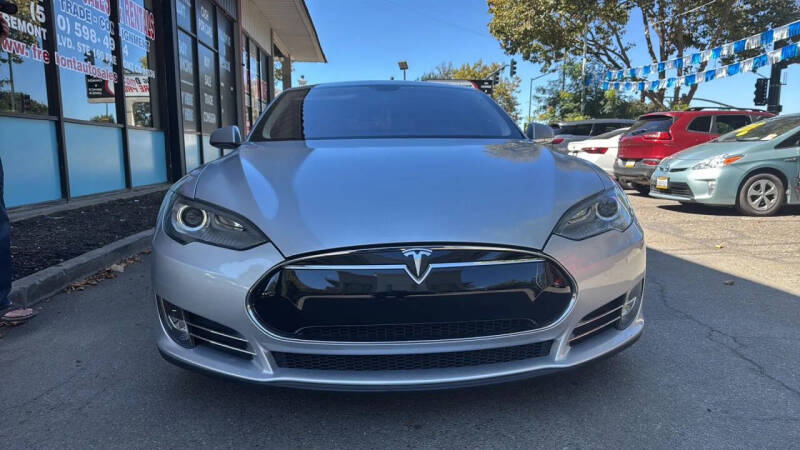 2012 Tesla Model S