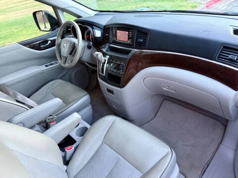 2015 Nissan Quest