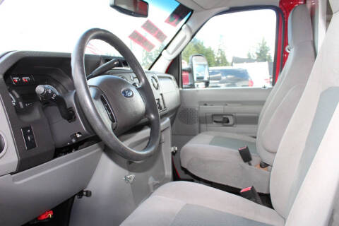 2015 Ford E-Series E-450 SD