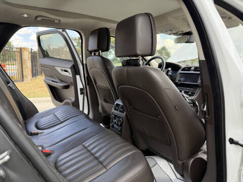 2019 Jaguar F-PACE 30t Portfolio