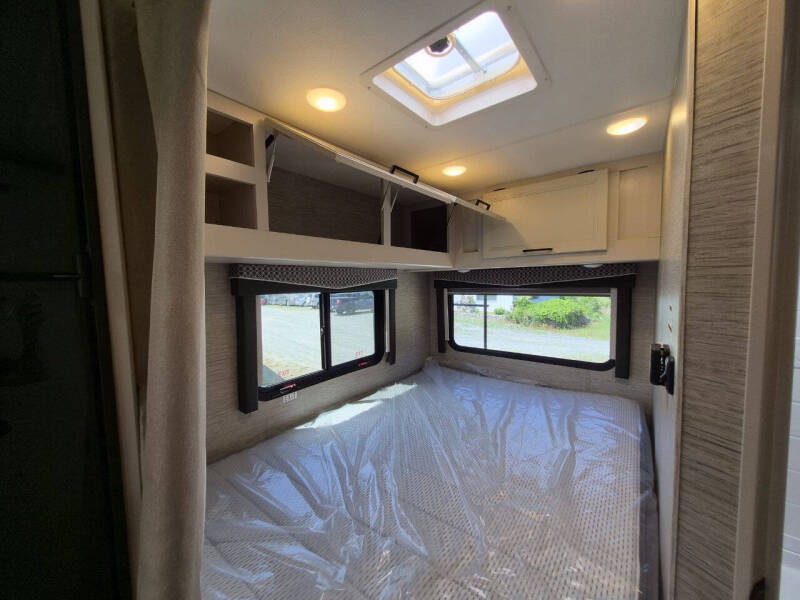 2023 Thor Motor Coach Chateau 22E