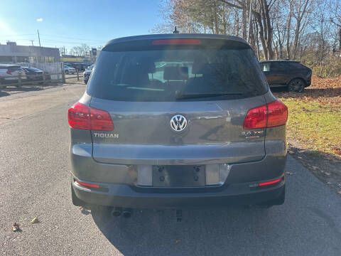 2014 Volkswagen Tiguan SE 4Motion