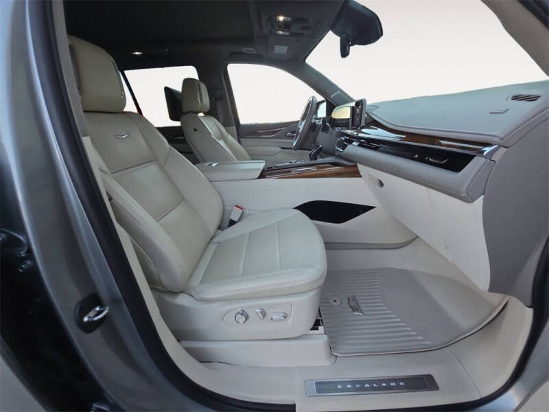 2024 Cadillac Escalade Premium Luxury Platinum