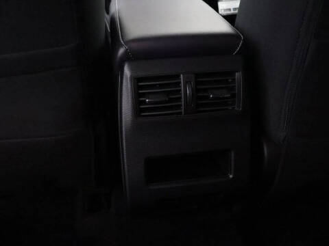 2025 Mitsubishi Outlander ES