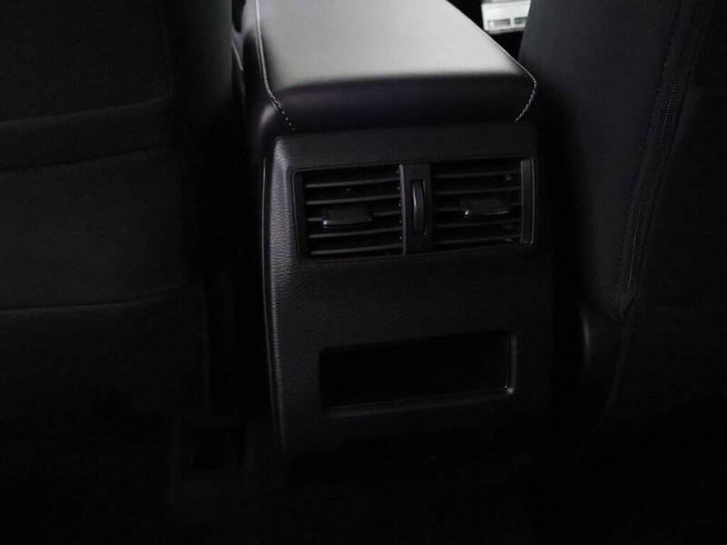 2025 Mitsubishi Outlander ES