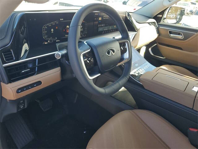 2026 Infiniti QX80 Luxe