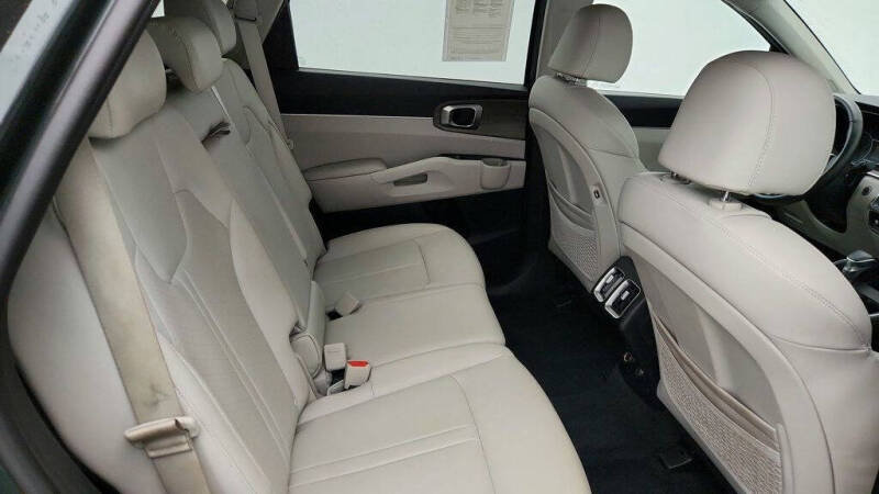 2023 Kia Sorento X-Line S