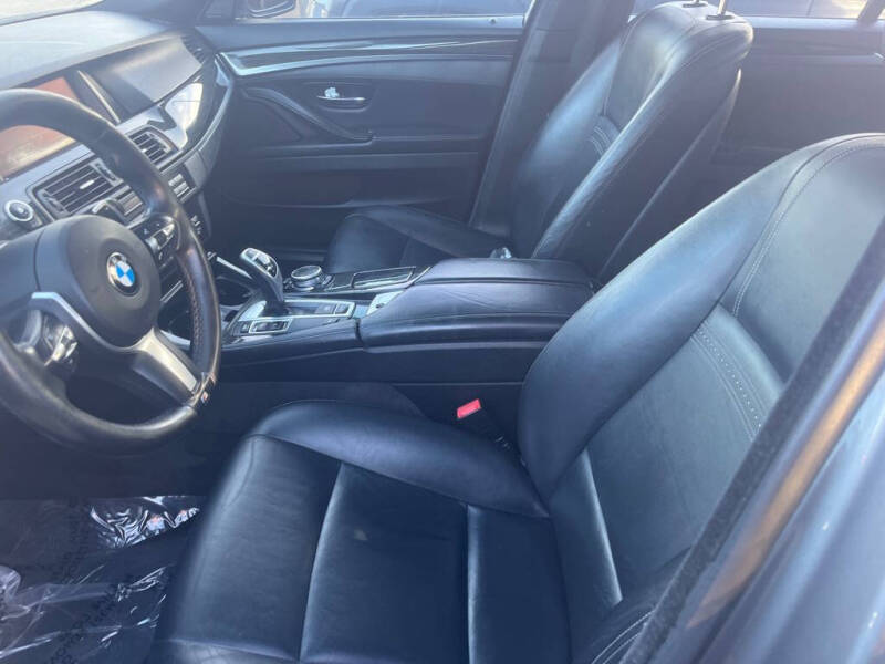 2016 BMW 5 Series 528i
