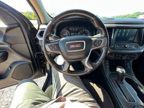 2017 GMC Acadia SLE-2