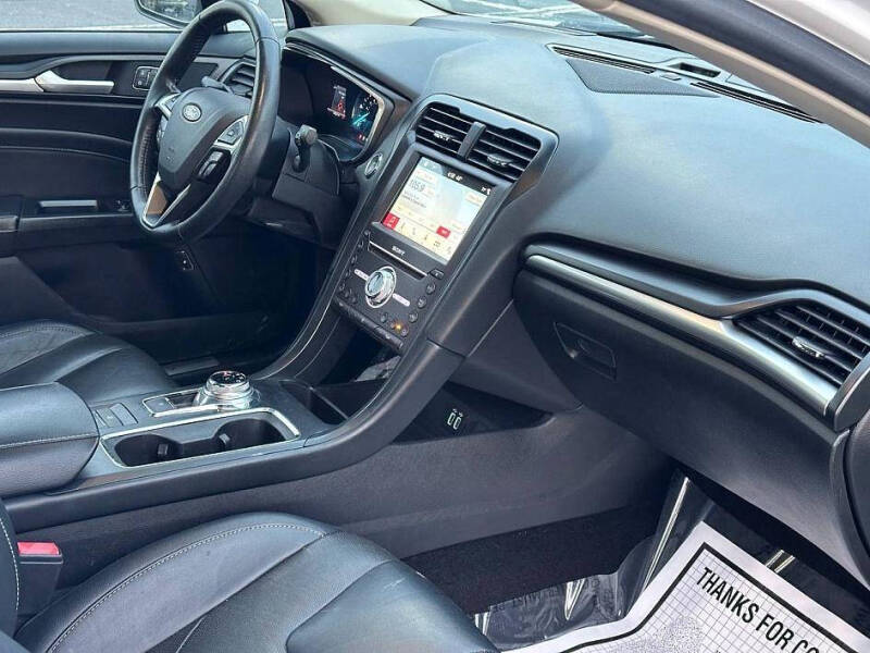 2019 Ford Fusion Hybrid Titanium