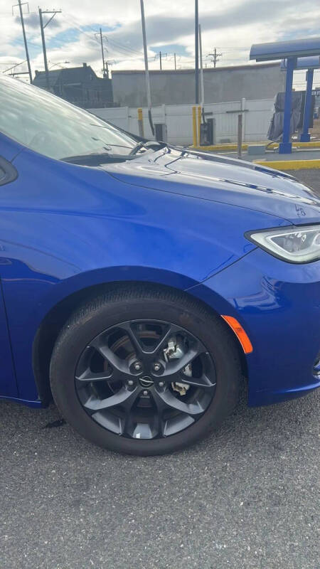 2021 Chrysler Pacifica Touring L