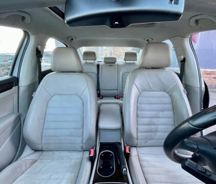 2015 Volkswagen Passat 1.8T SEL Premium