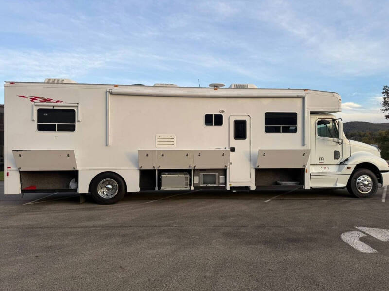 2006 Freightliner Haulmark