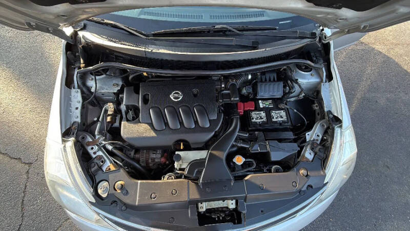 2010 Nissan Versa 1.8 S