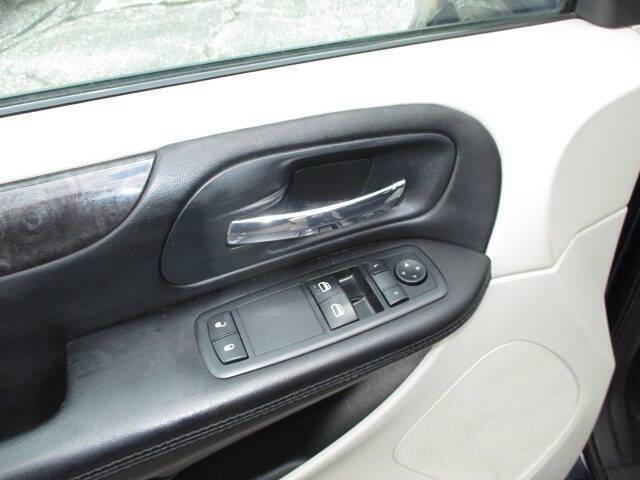 2014 RAM C/V