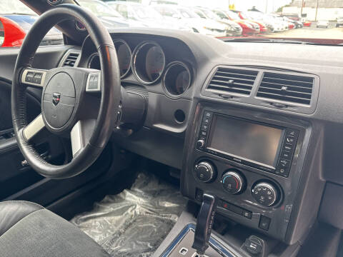 2008 Dodge Challenger SRT8