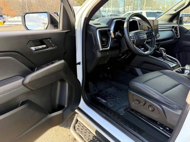 2024 GMC Canyon Elevation