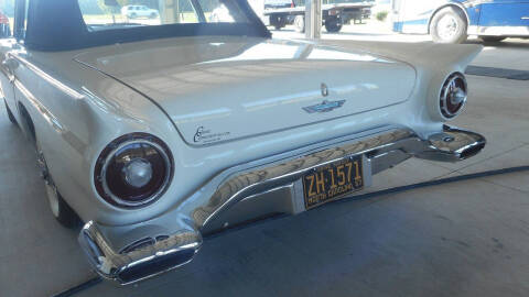 1957 Ford Thunderbird