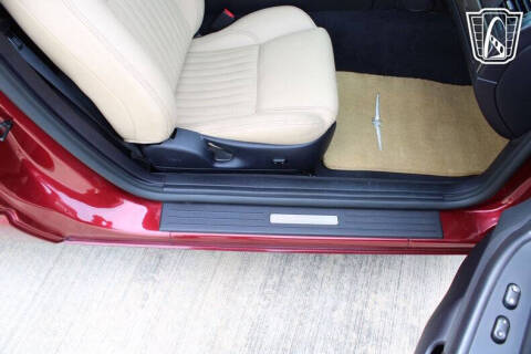 2004 Ford Thunderbird Deluxe