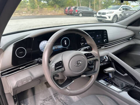 2022 Hyundai Elantra