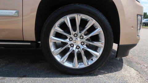 2020 Cadillac Escalade Platinum