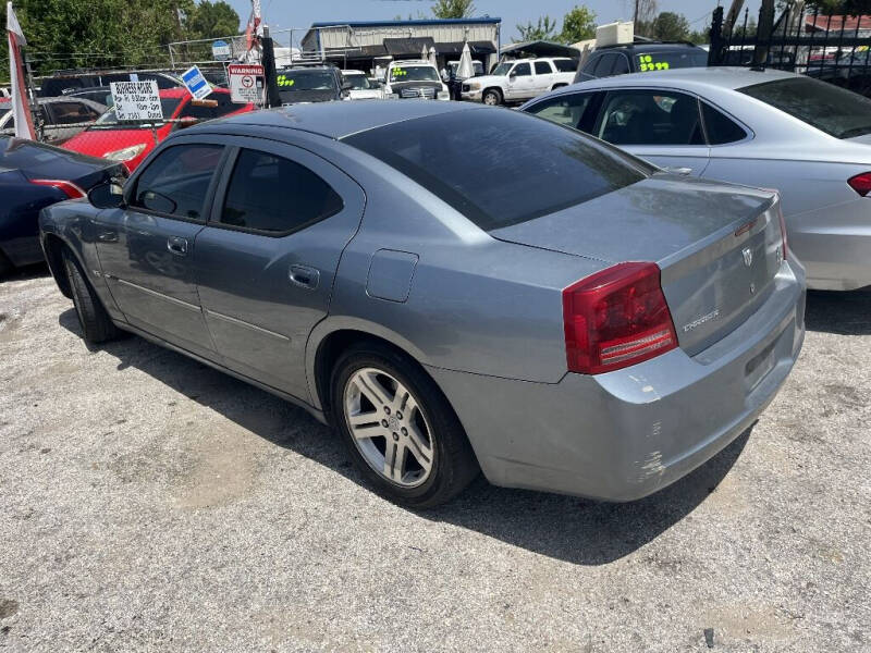 2006 Dodge Charger SE