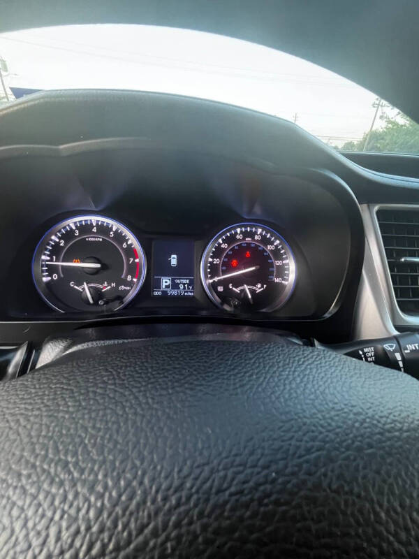 2016 Toyota Highlander LE