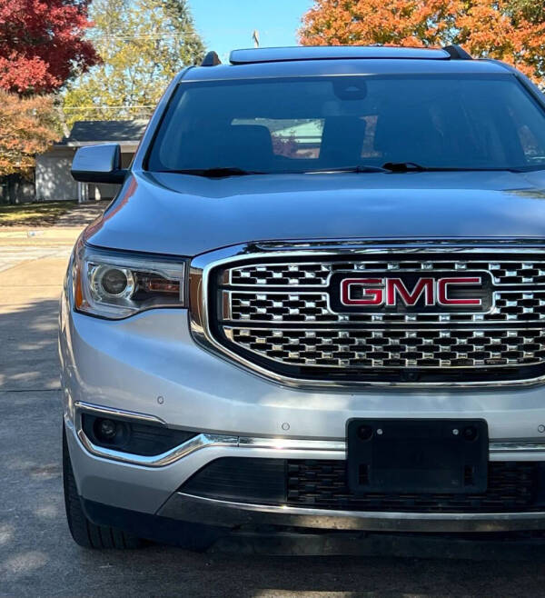 2017 GMC Acadia Denali