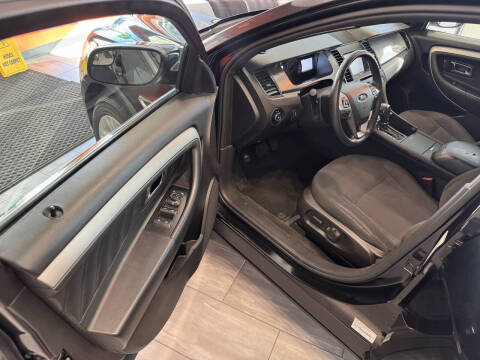 2014 Ford Taurus SEL