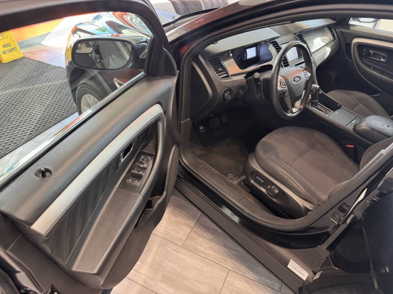 2014 Ford Taurus SEL